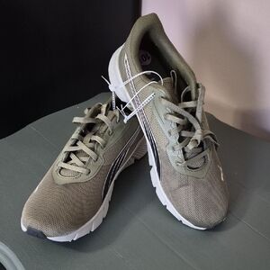 Puma Men's Khaki Sneakers